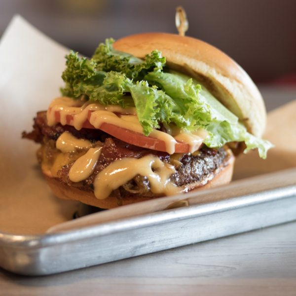 Aioli Classic Burger