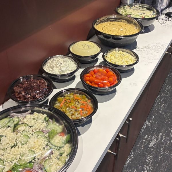 How to Book a Burger Drop-Off Bar for Your Next Event